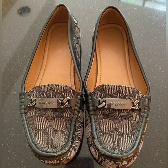 Coach Signature Loafer size 6 - Picture 1 of 8